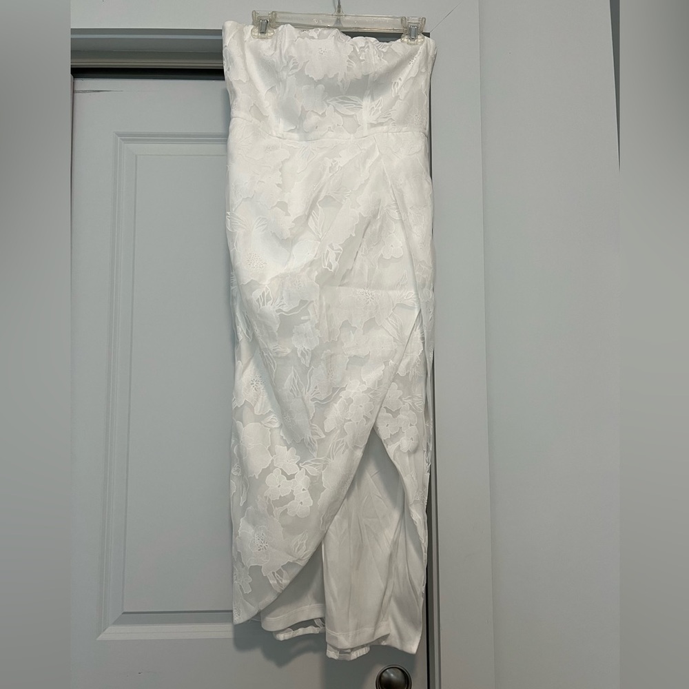 Lulus White Floral Strapless Midi Dress medium